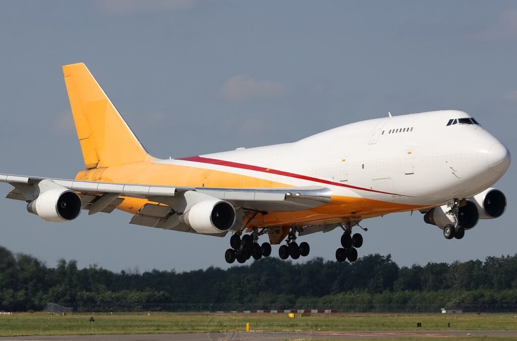 Aerotrans Cargo Boeing 747-400
