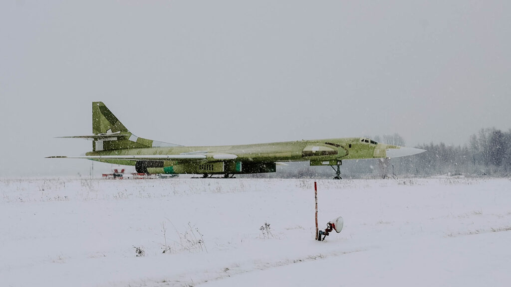 Модернизированный сверхзвуковой ракетоносец Ту-160М